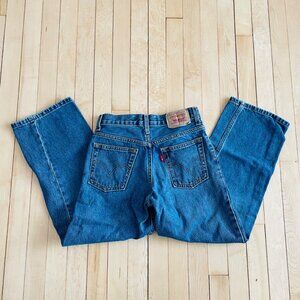 Vintage Levi’s 550 Y2K Low Rise Cropped Jeans Women 25x25 Blue Denim 2000s